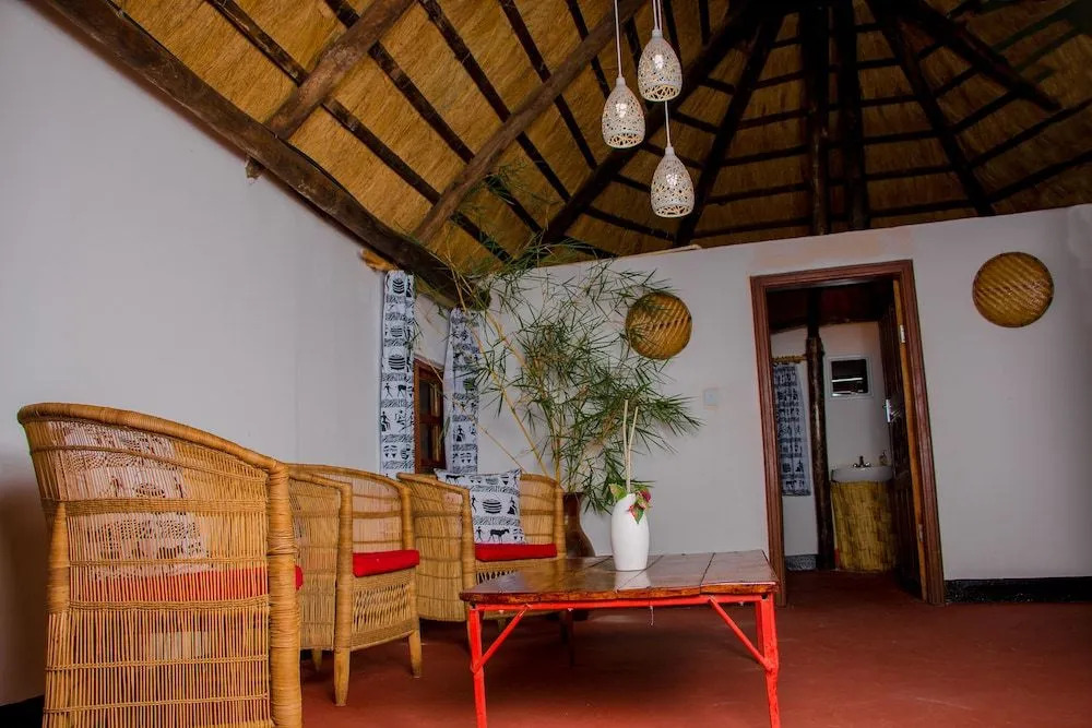 Pioneer Lodge Camp and Safaris