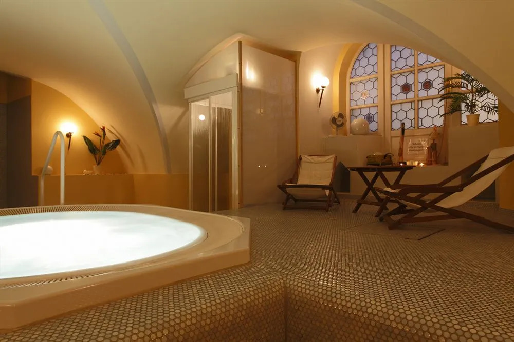 Mindness Hotel Bischofschloss