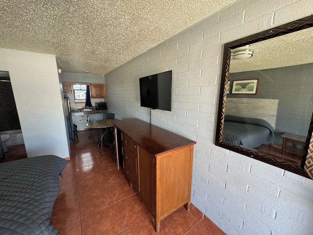 Rawls Motel Near Phoenix Airport