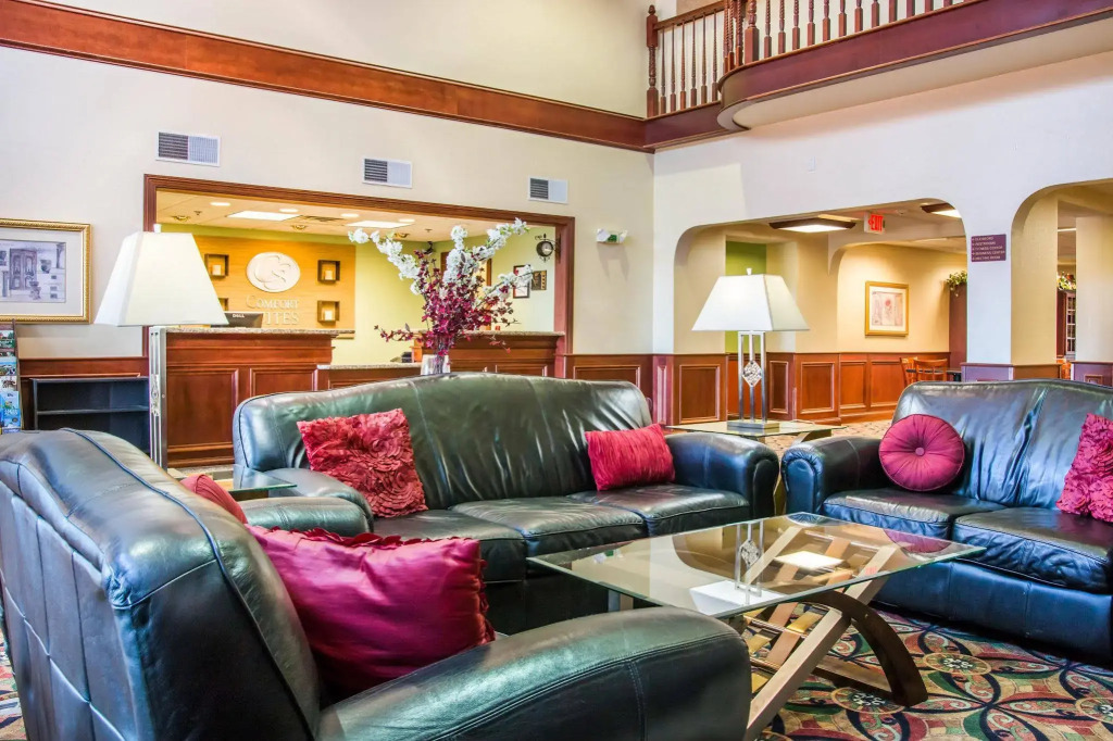 Comfort Suites Findlay I-75 near Sports Complex