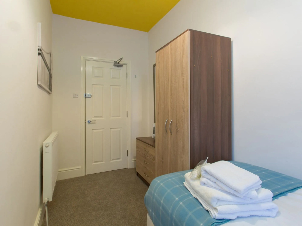 Crewe Rooms West Avenue