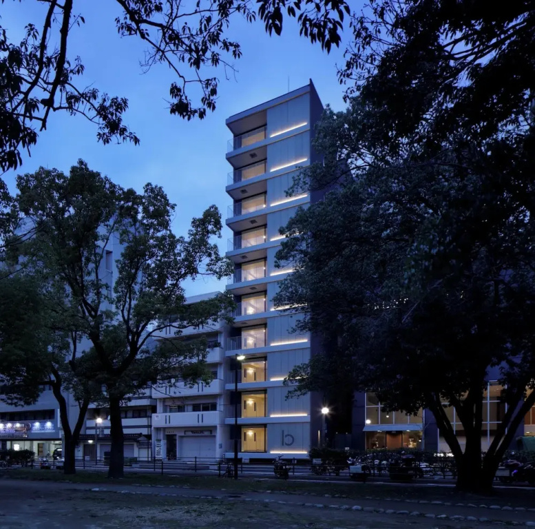 bHotel