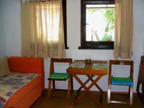 Zura Apartments