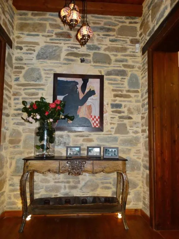Iliopetra Suites