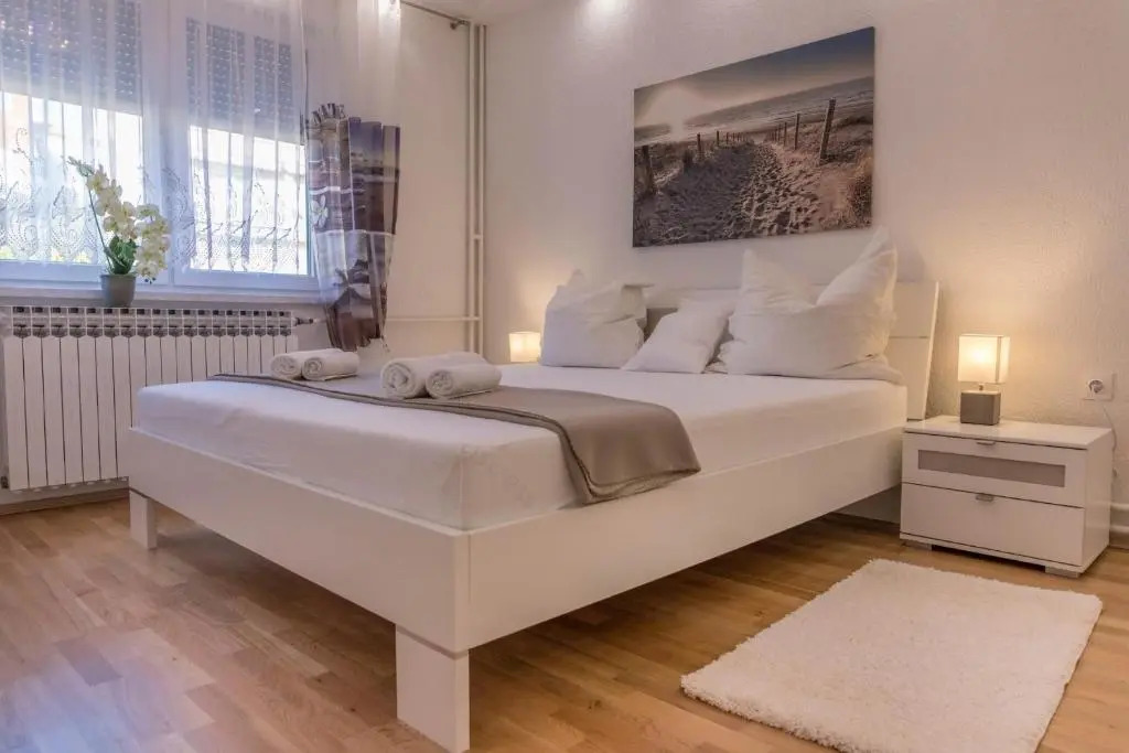 Apartman Crikvenica 30218 - Mira