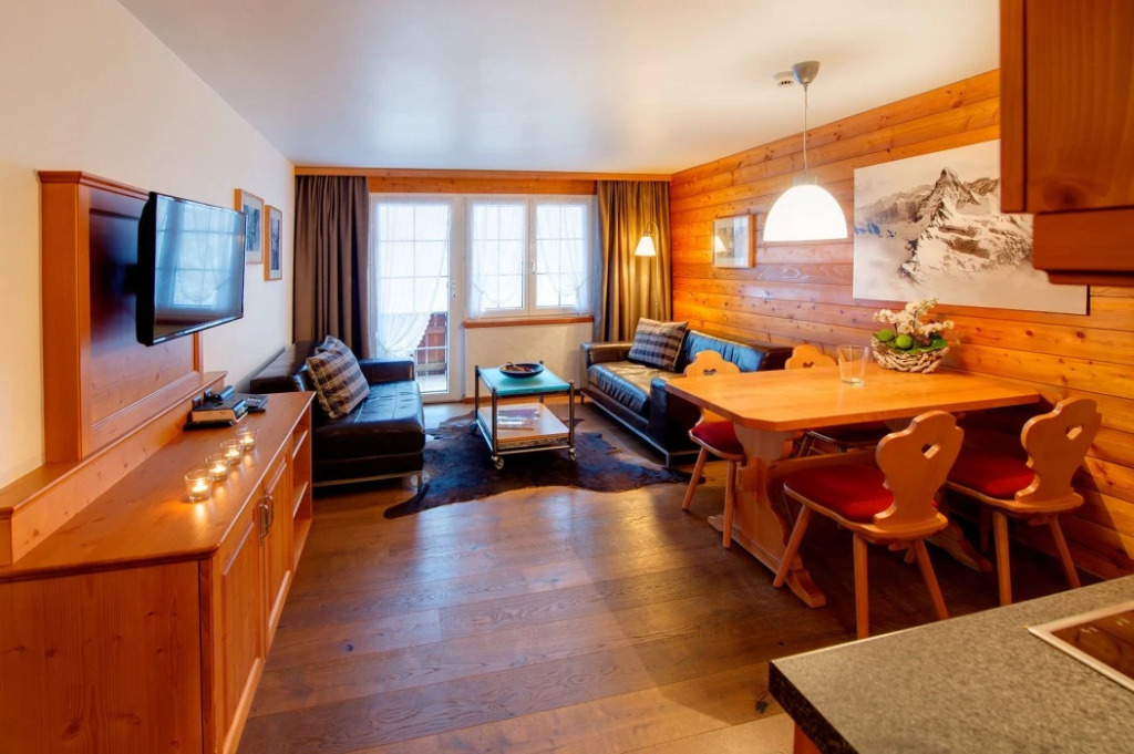 22 Summits Apartments
