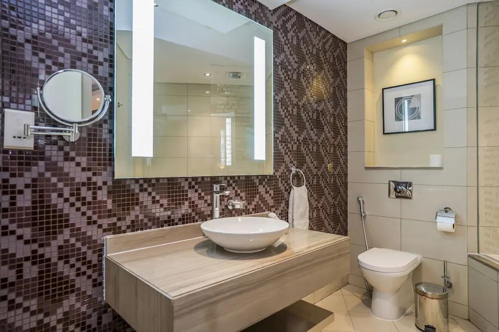 Tanin - Luxurious 2BR Apartment in DAMAC Paramount