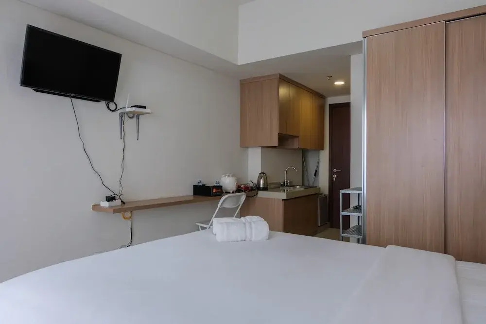 Modern and Comfy Studio Parkland Avenue Apartment