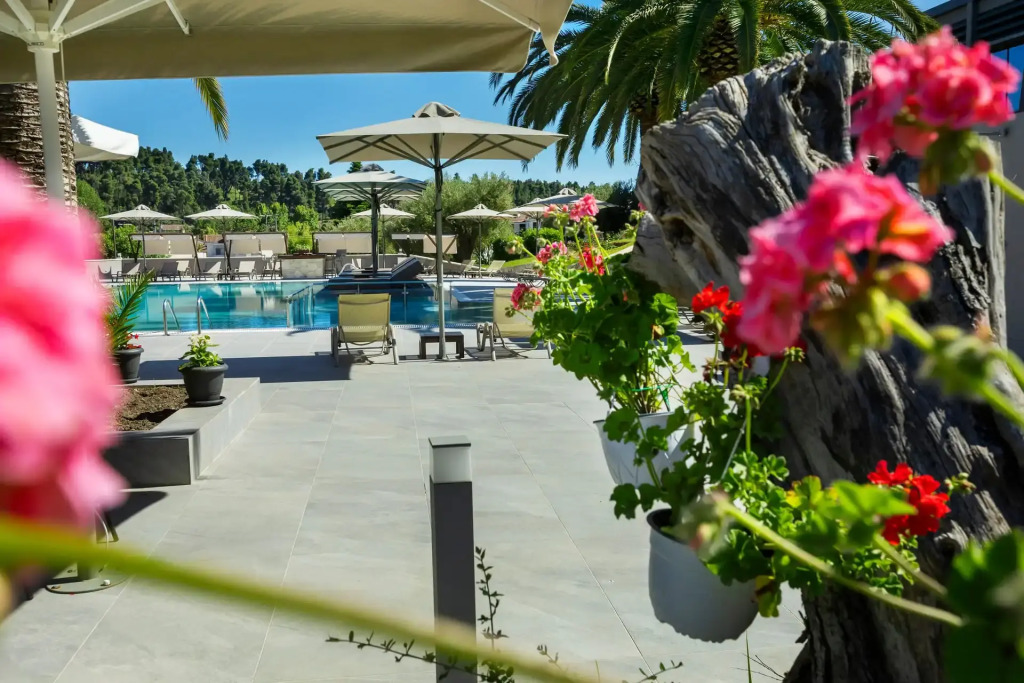 Iris Hotel