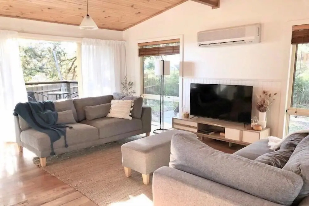 Bush Hideaway by the beach