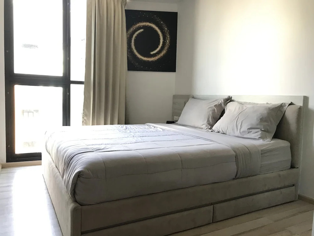 The 12th Floor