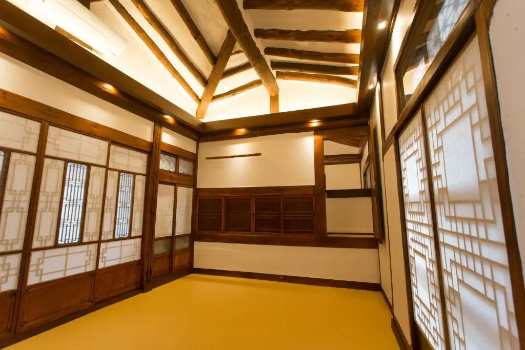 Hanok1957