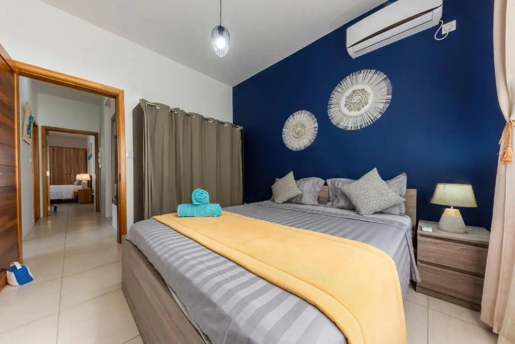 West Wood Holiday Apartment, C6 - Flic en Flac with pool at a quiet location, beautifully decorated and close to the beach