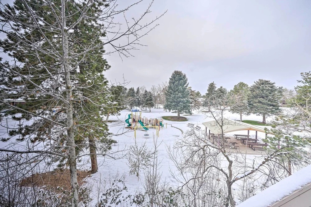 Spacious Cottonwood Heights Home: Ski Nearby!