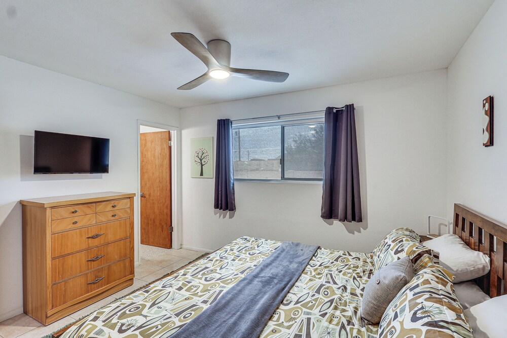 Pool & Patio! Mod Desert Digs Near Lake Havasu