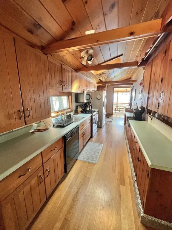 Dockside Retreat Limit 14 5 Bedroom Home
