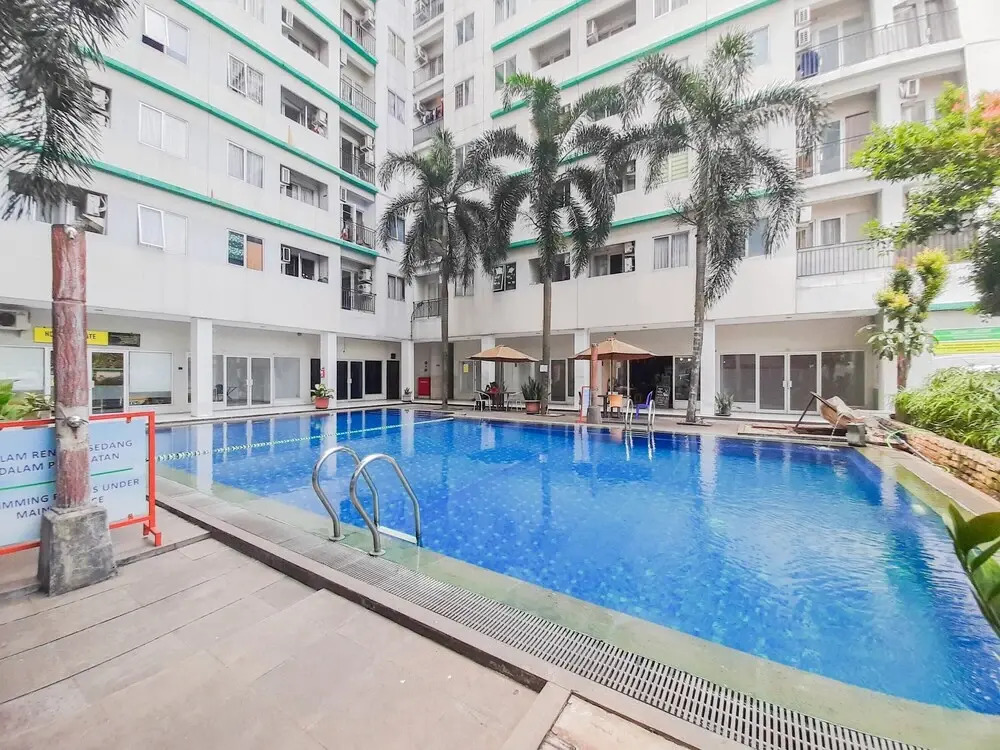 Simply And Comfort 2Br At Sky View Apartment