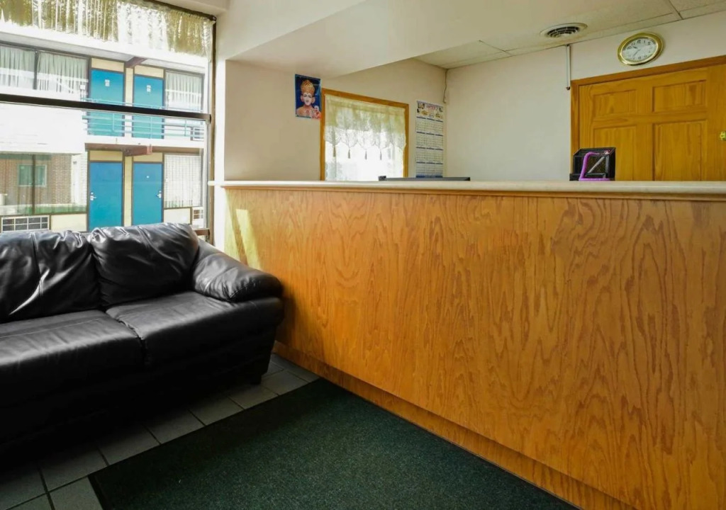 Loyalty Inn Maryville
