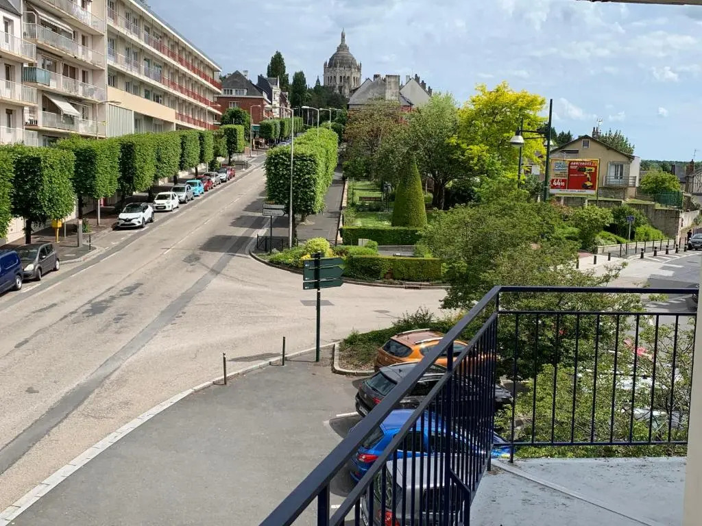 Au cœur de Lisieux 83 m2 et vue sur la Basilique