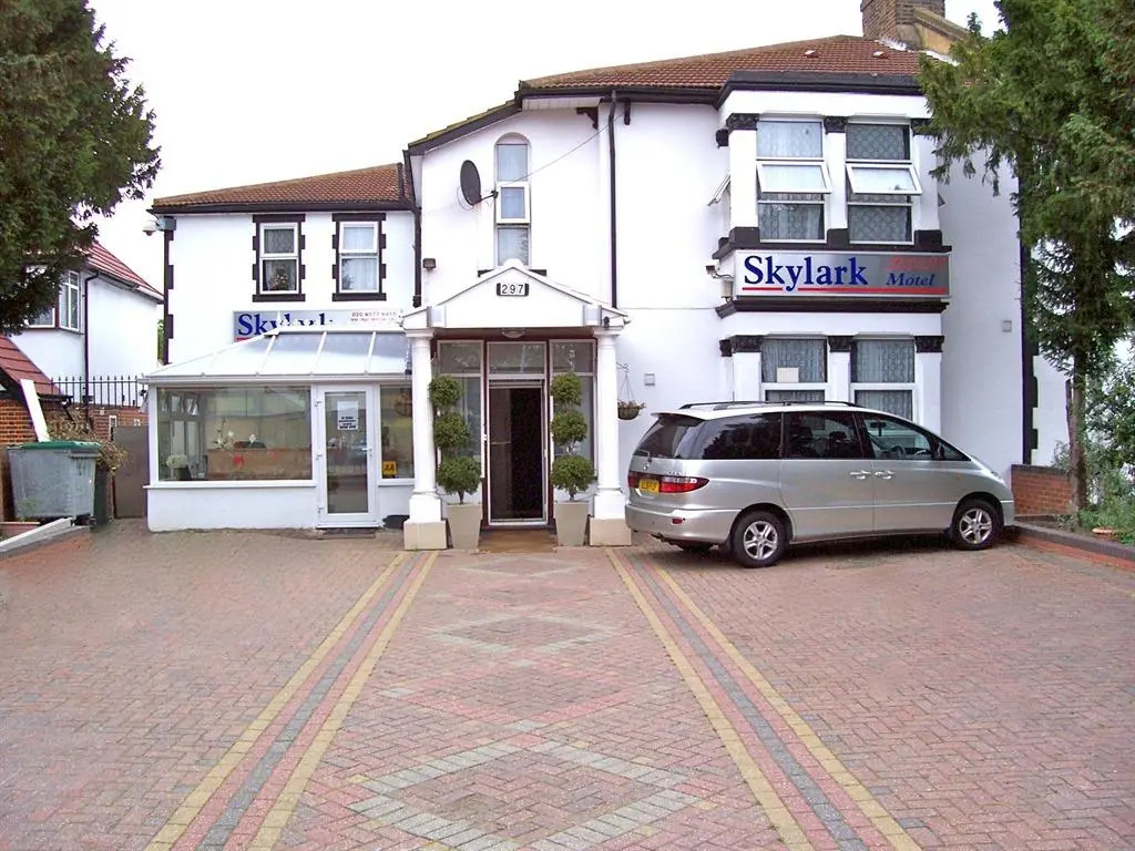 Skylark Guest House
