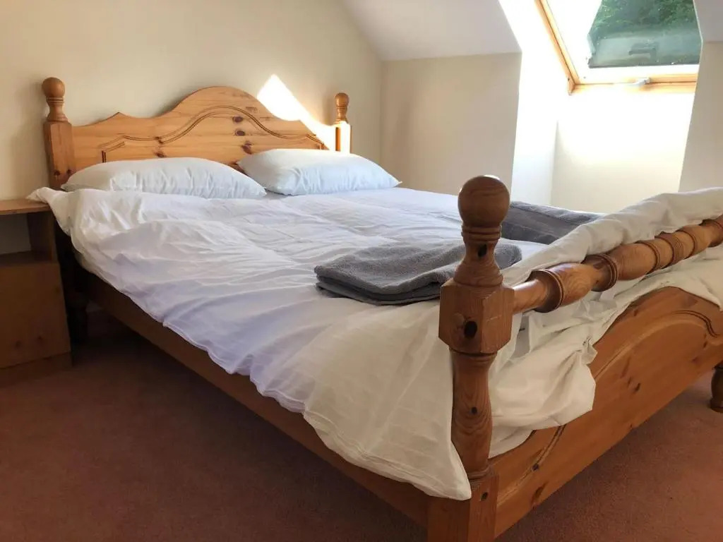 Modern Six Bedroom House Westport