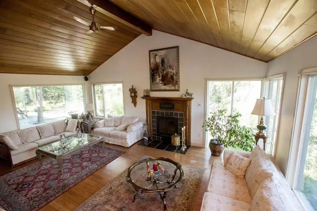 Hidden Valley Bed and Breakfast