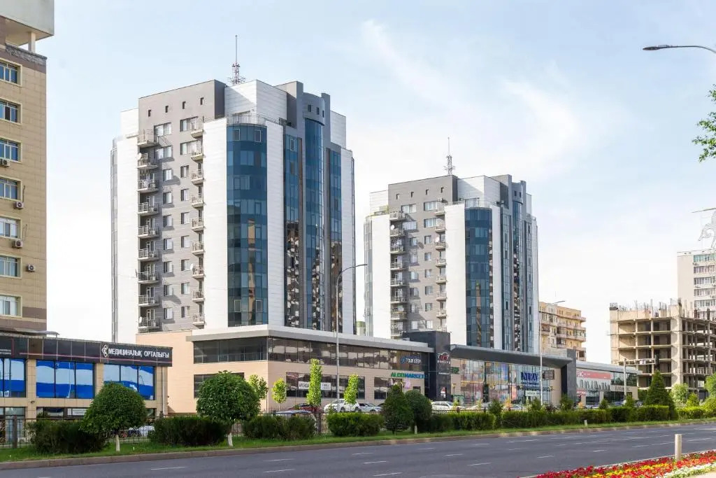 Apartment on Kunayeva 38