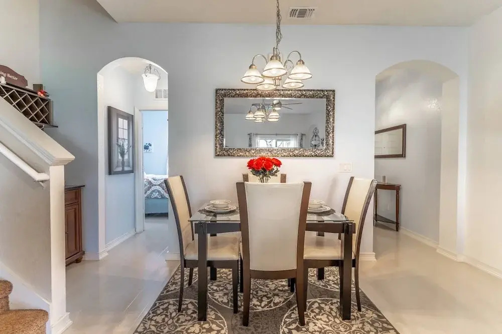 528 Regal Palms