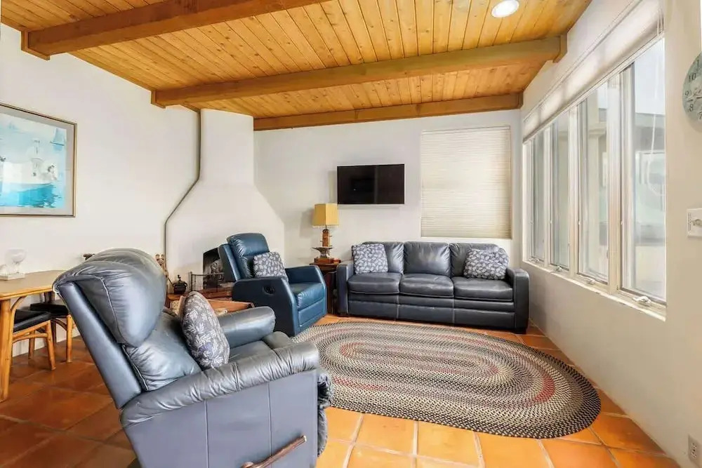 4 Bedroom With Pool in Oceanside