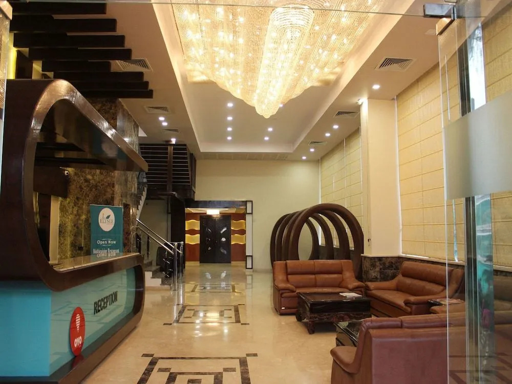 OYO 3760 Hotel Elysee