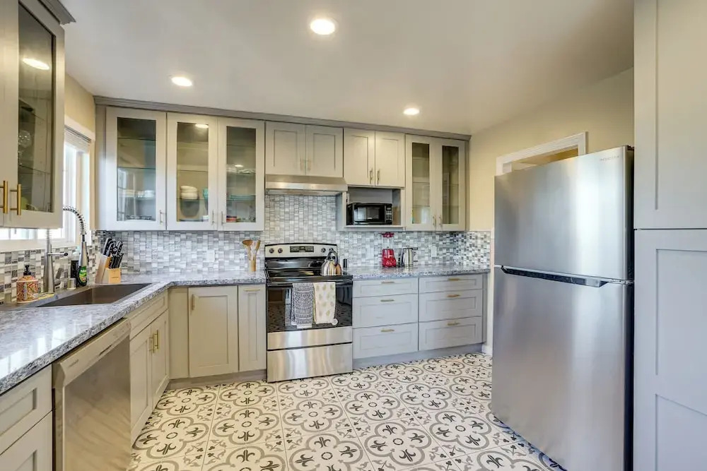 Easy SF Access! Spacious Family Home w/ Yard