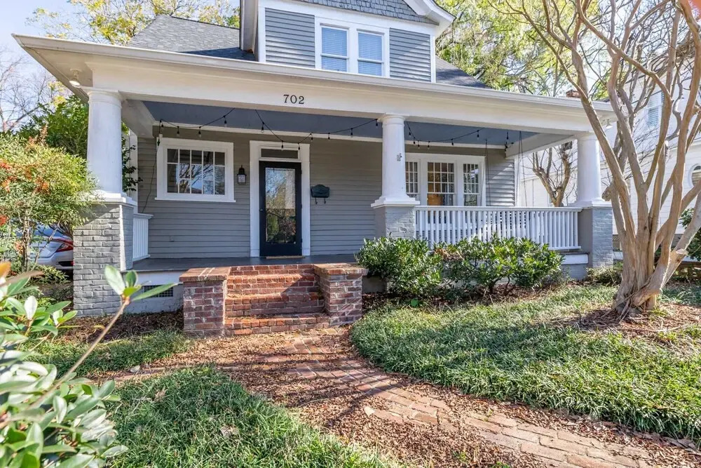 Magnolia Manor - Private Backyard - Close to Downtown