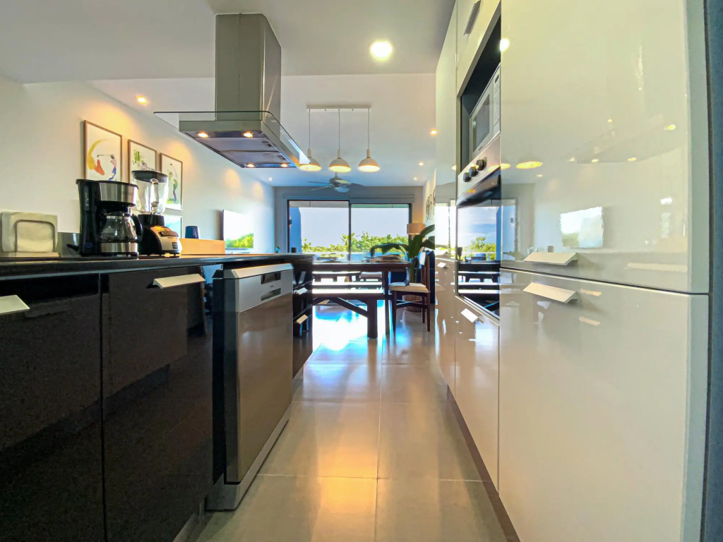 Spectacular & Luxurious Apartment Playa del Carmen Rooftop Pool, Golf Course & Tennis Court