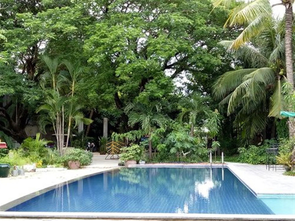 Samathi Lake Resort