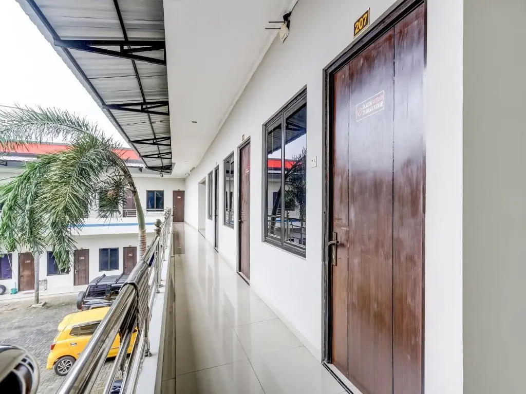 OYO 90927 Homestay Tentrem 2