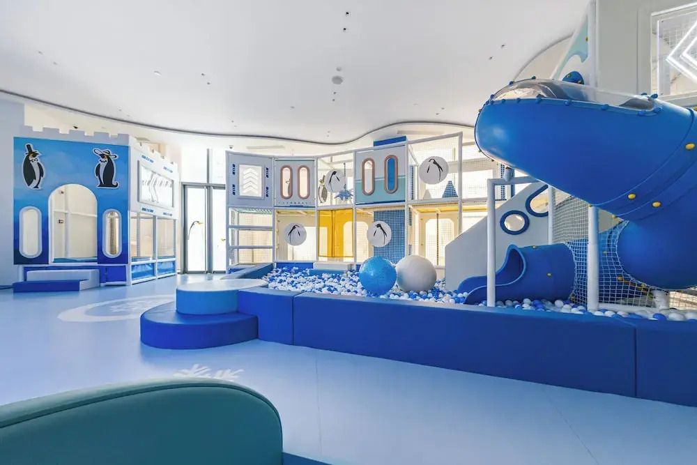 Haichang Penguin Wassim Hotel