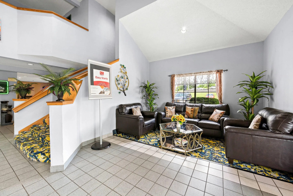 Econo Lodge London North