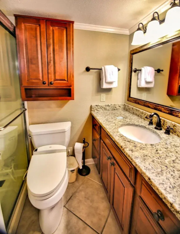Gulf Shore Condo #113 - 2 Br condo by RedAwning