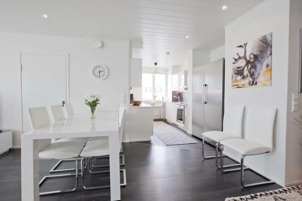 Arctic Suite
