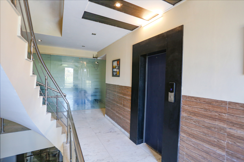 Capital O 605 Hotel Camria