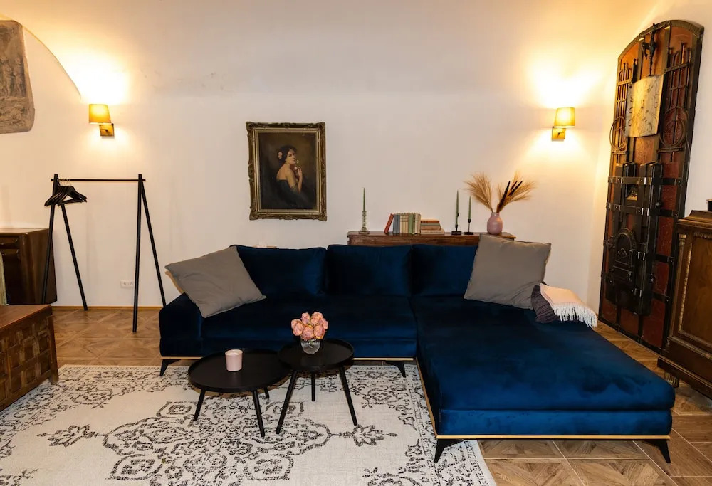Opera apartments - Mestský palác