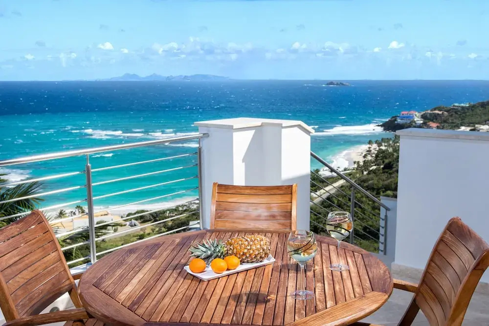 Paradiso by Island Properties Online