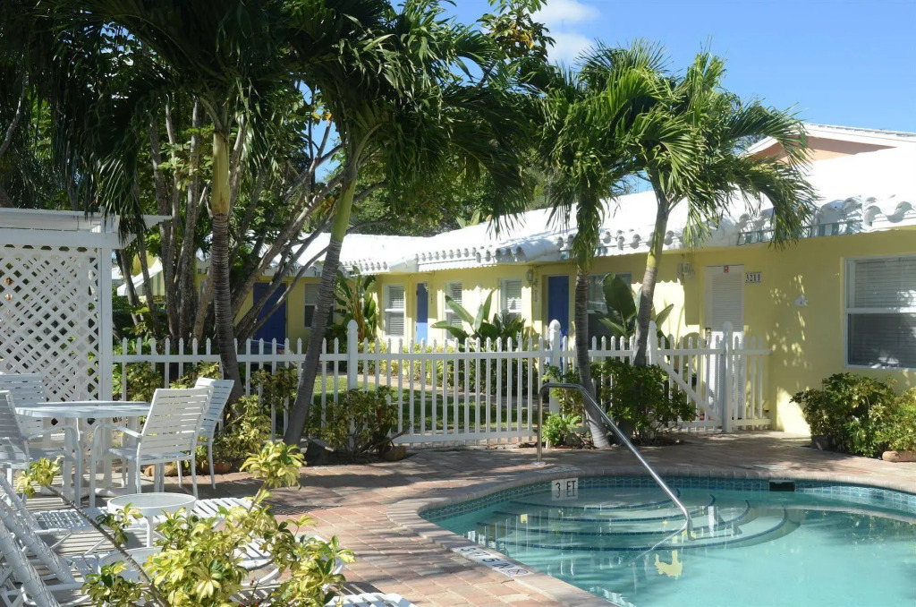 Bahama Beach Club Pompano