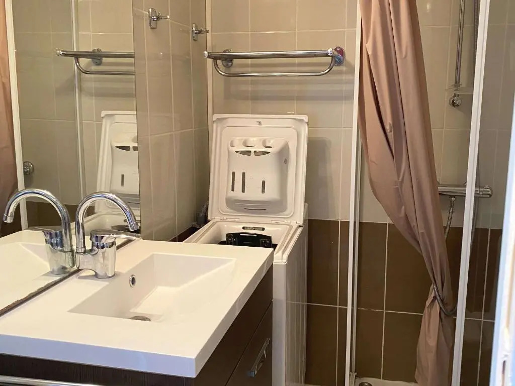 Appartement Balaruc-les-Bains, 1 pièce, 2 personnes - FR-1-553-60