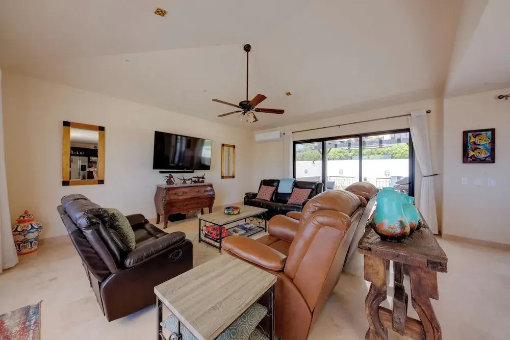 ‘Casa Verde’ in Cabo San Lucas - 3 Mi to Marina
