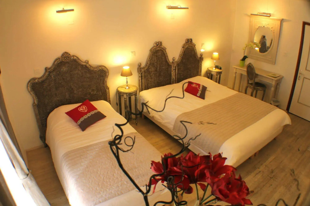 Logis - Hotel De La Mairie