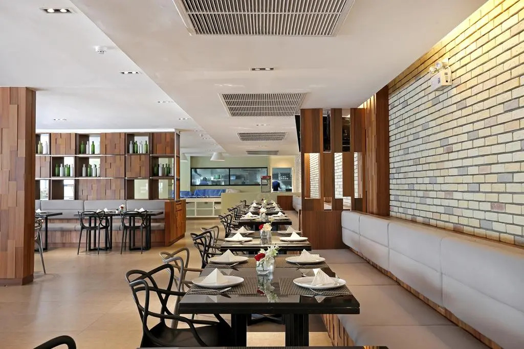 S Ratchada Leisure Hotel