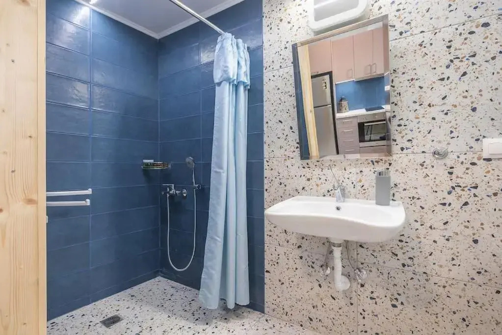 Athens Lotus Hotel