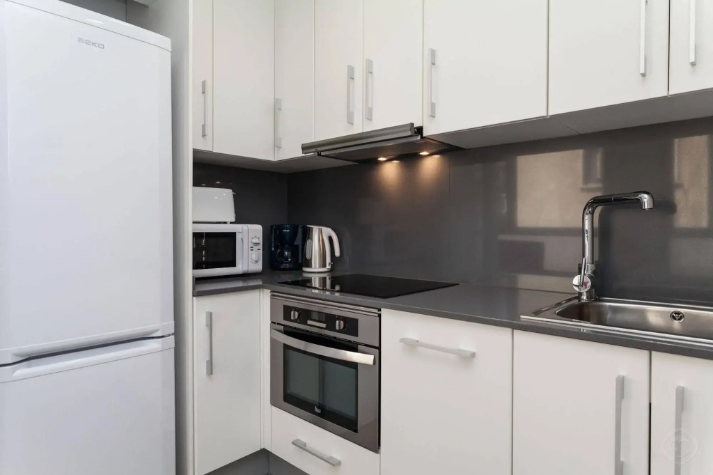 Via Augusta Apartments