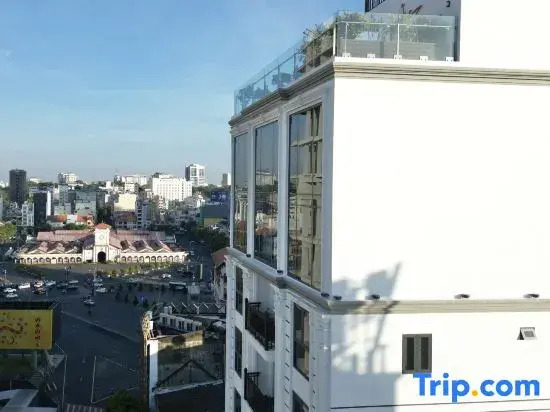 CityHouse- El Pino Realm at Metro Ben Thanh Market